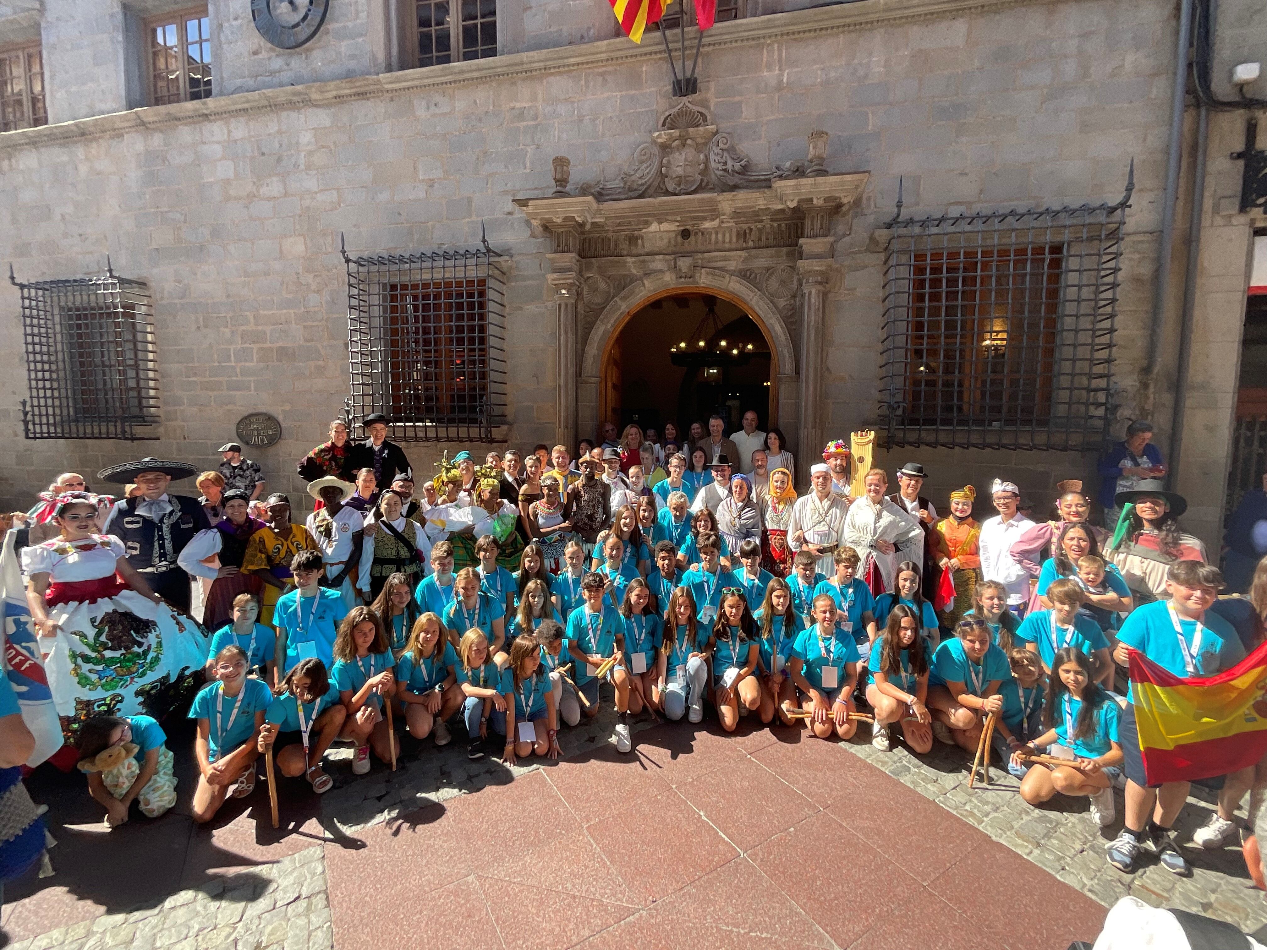 El Festival Folklórico de los Pirineos es posible gracias a sus voluntarios, en torno a 270 en esta edición