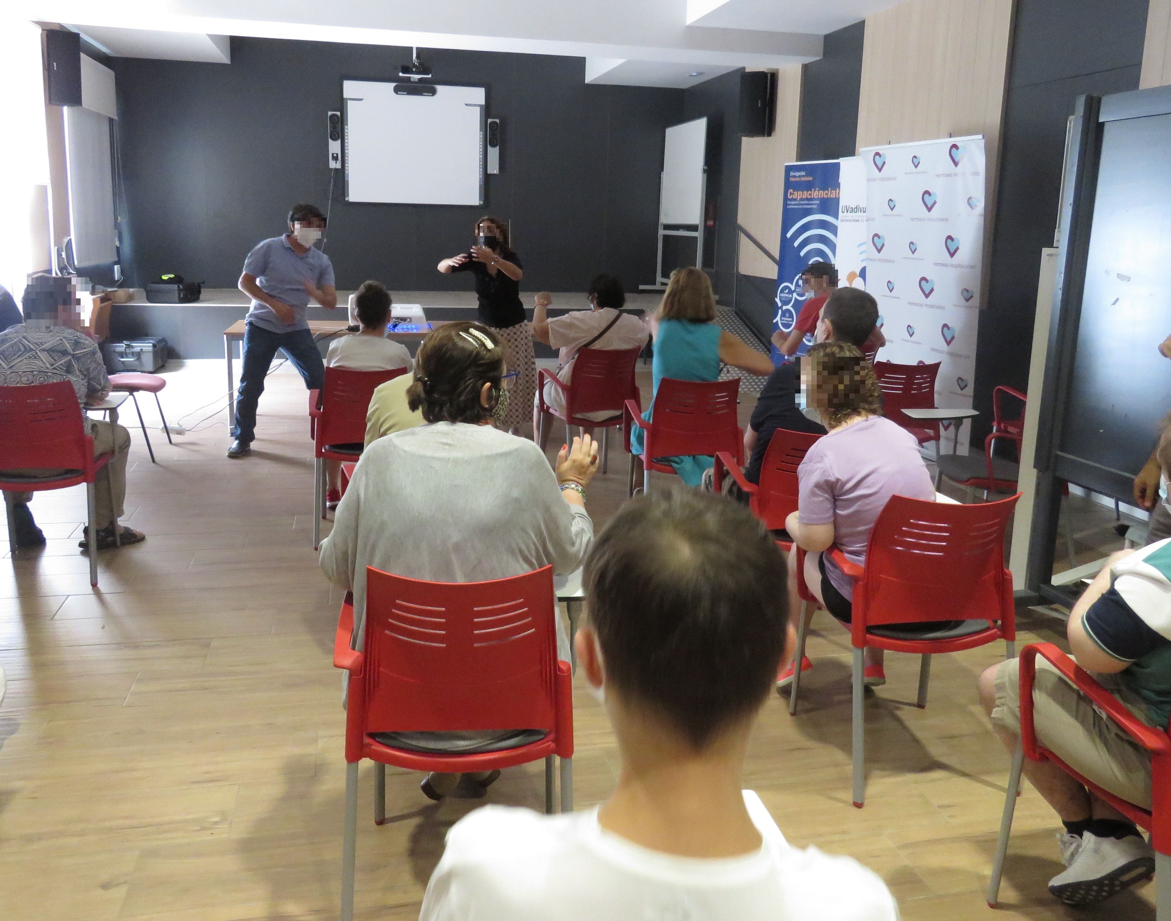 Sesión del programa Capacienciate