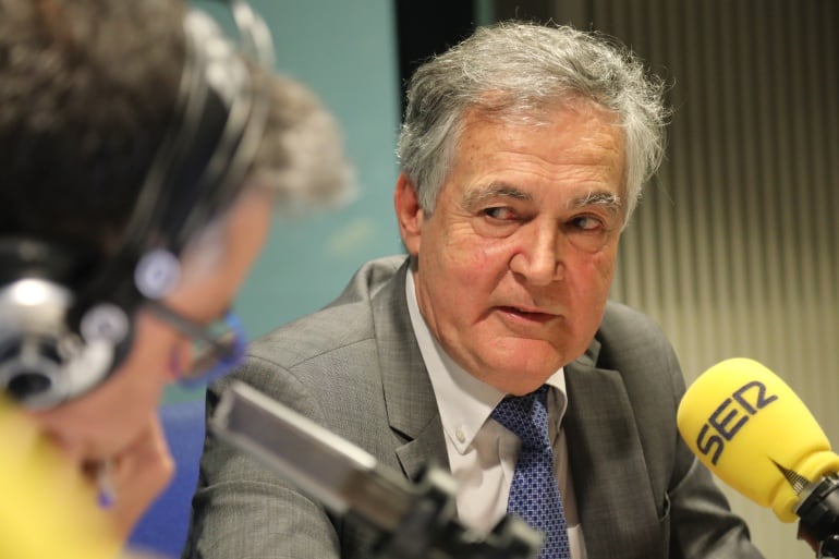 Rafael Garesse, rector de la Universidad Autónoma de Madrid, durante su entrevista con Javier Casal en La Ventana de Madrid