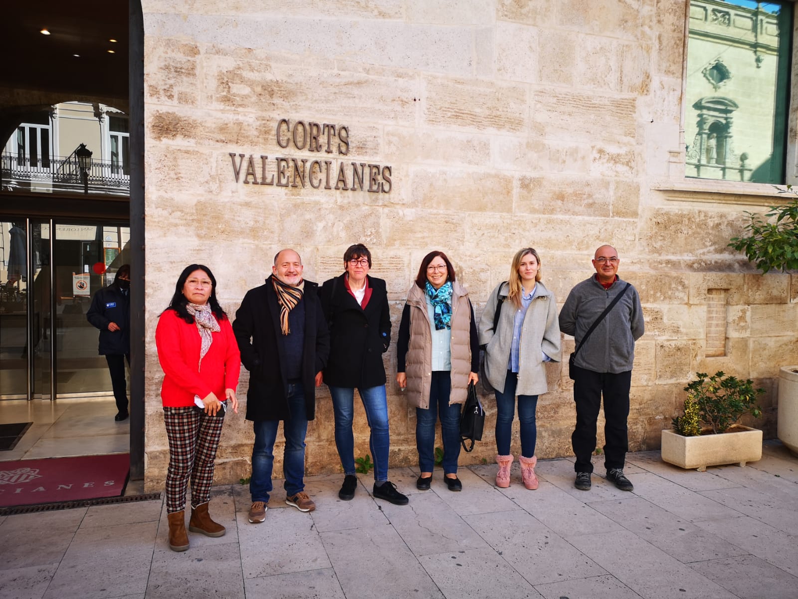 Olivos y algarrobos centenarios se arrancarían para construir el parque fotovoltáico junto a almendros productivos