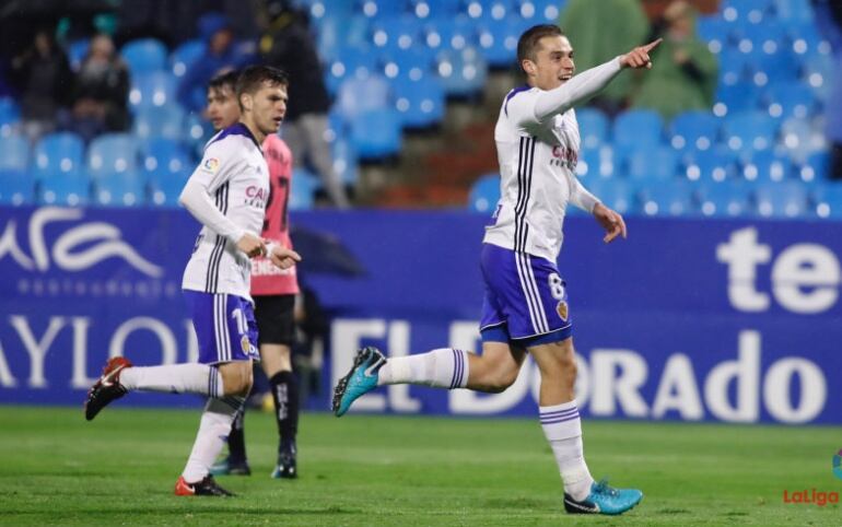 Pombo celebra su gol ante el Tenerife