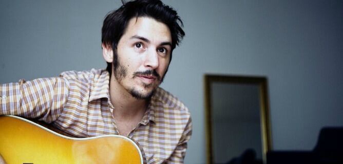 El cantautor australiano Aaron Thomas publica su tercer álbum, 'The blues and the greens'.