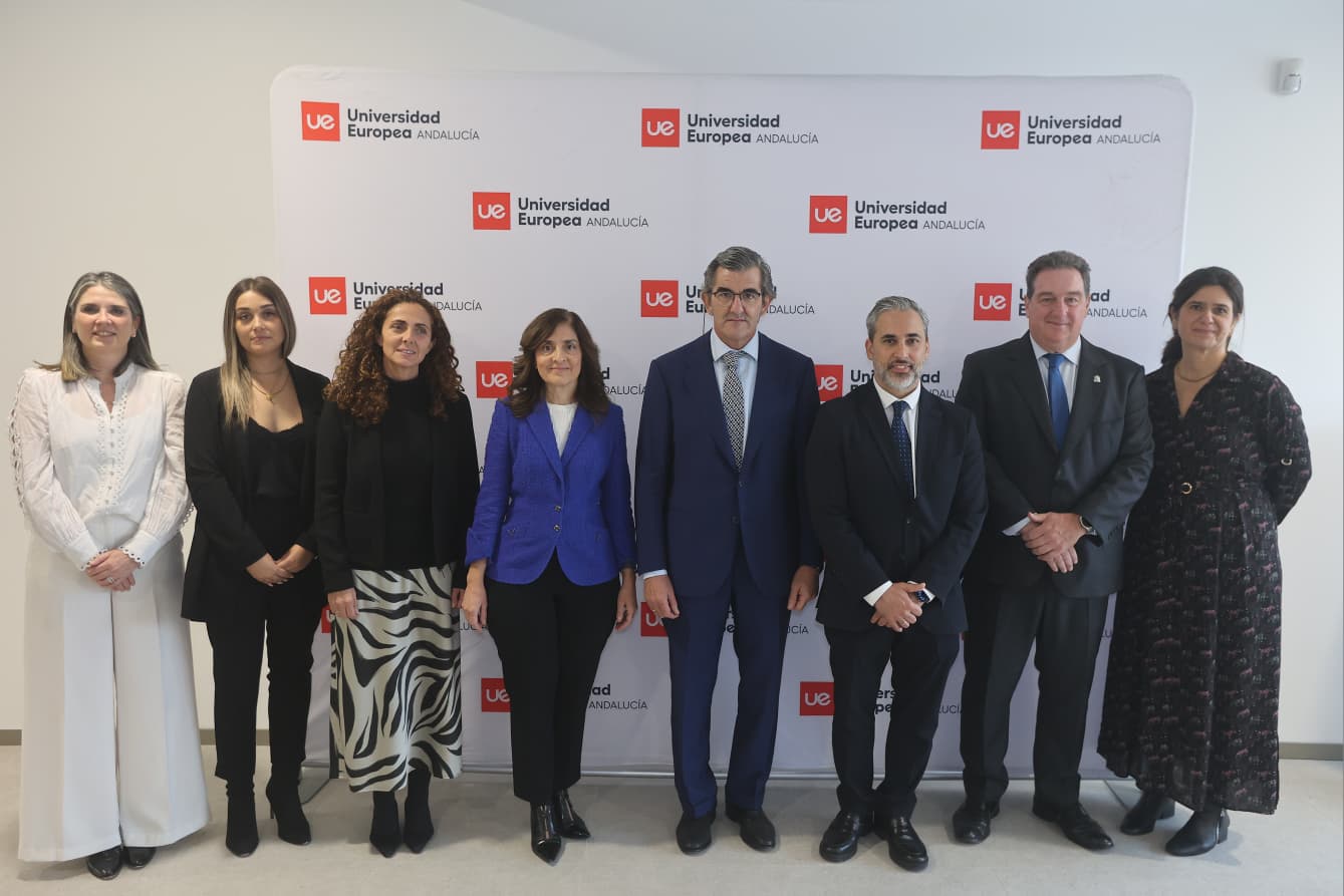 Firma HM Hospitales y la Universidad Europea de Andalucía