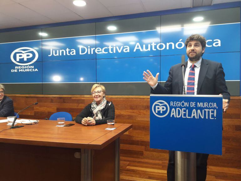 Fernando López Miras, el presidente de la Región, durante la Junta Directiva