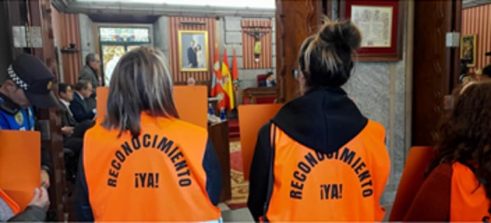 Protesta de las trabajadoras sociales del Ayuntamiento de Burgos en el último pleno