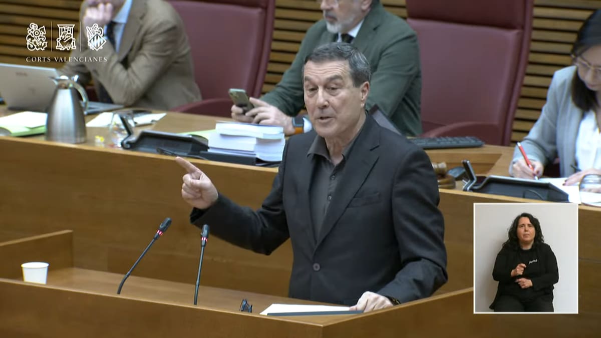 El conseller de Sanidad defiende que los profesionales del Hospital del Vinalopó niegan la reutilización de catéteres