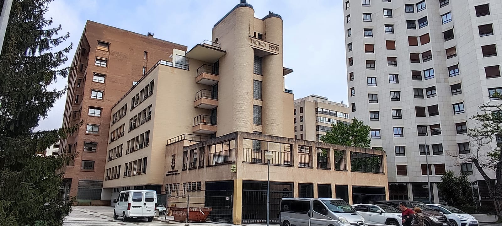 Vista de los apartamentos tutelados &#039;Txoko berri&#039; en el barrio pamplonés de San Juan.