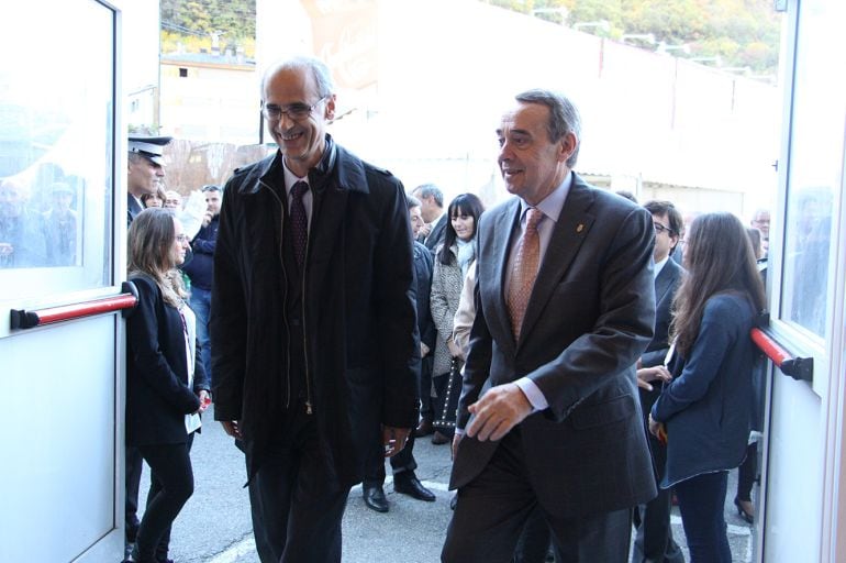 Antoni Martí amb Jordi Minguillón inaugurant aquest matí la Fira d'Andorra la Vella. L'actual cònsol major, cada cop més qüestonat com a futur cap de llista de la coalició Cd'I-DA.