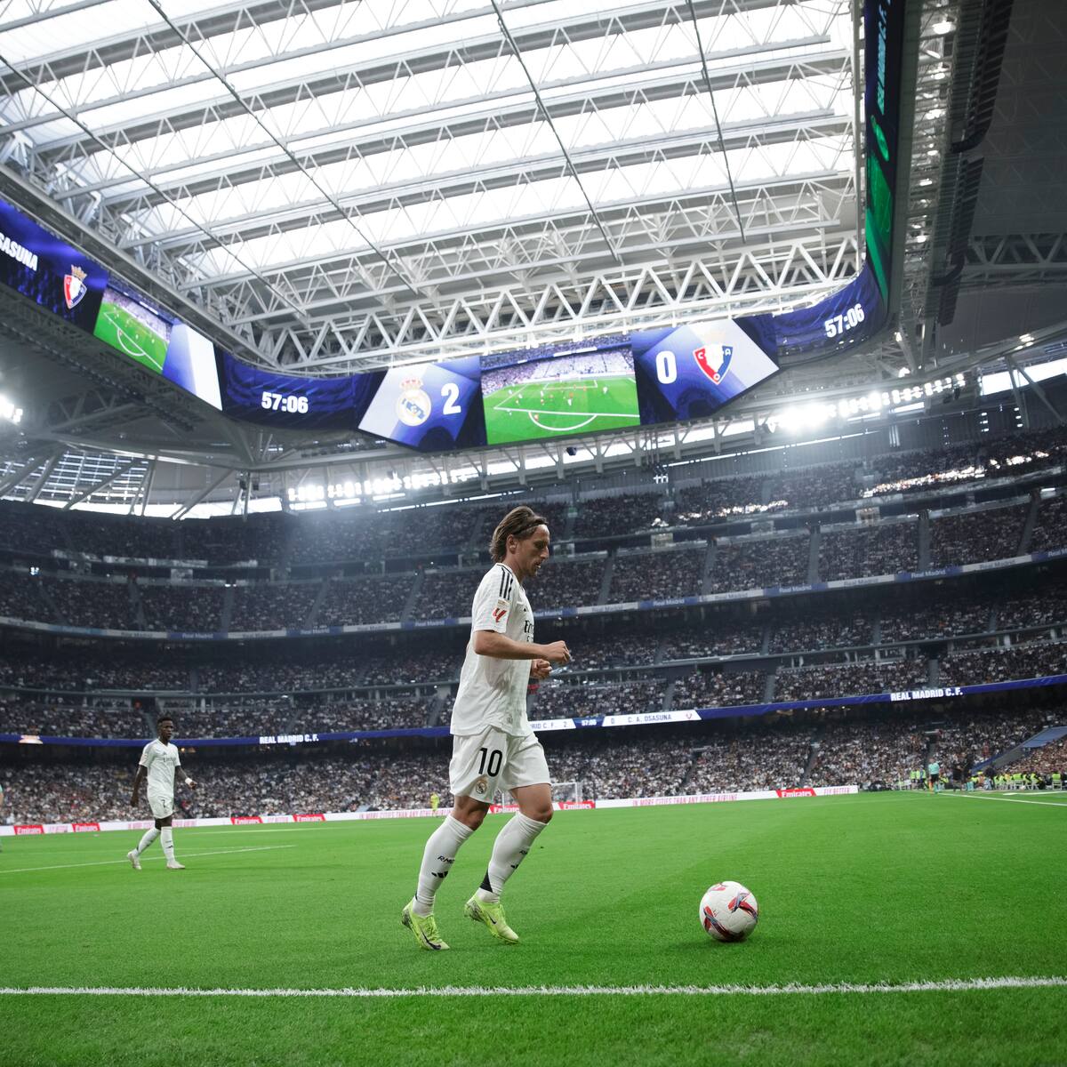 Florentino Pérez anuncia un proyecto revolucionario, el Bernabéu infinito: "Verás el partido mejor que en el propio estadio"