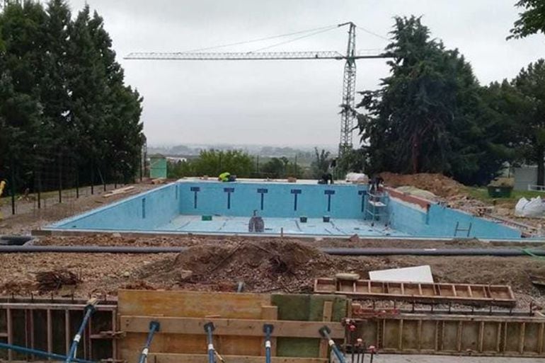 Obras de la adecuación de la piscina del Tránsito