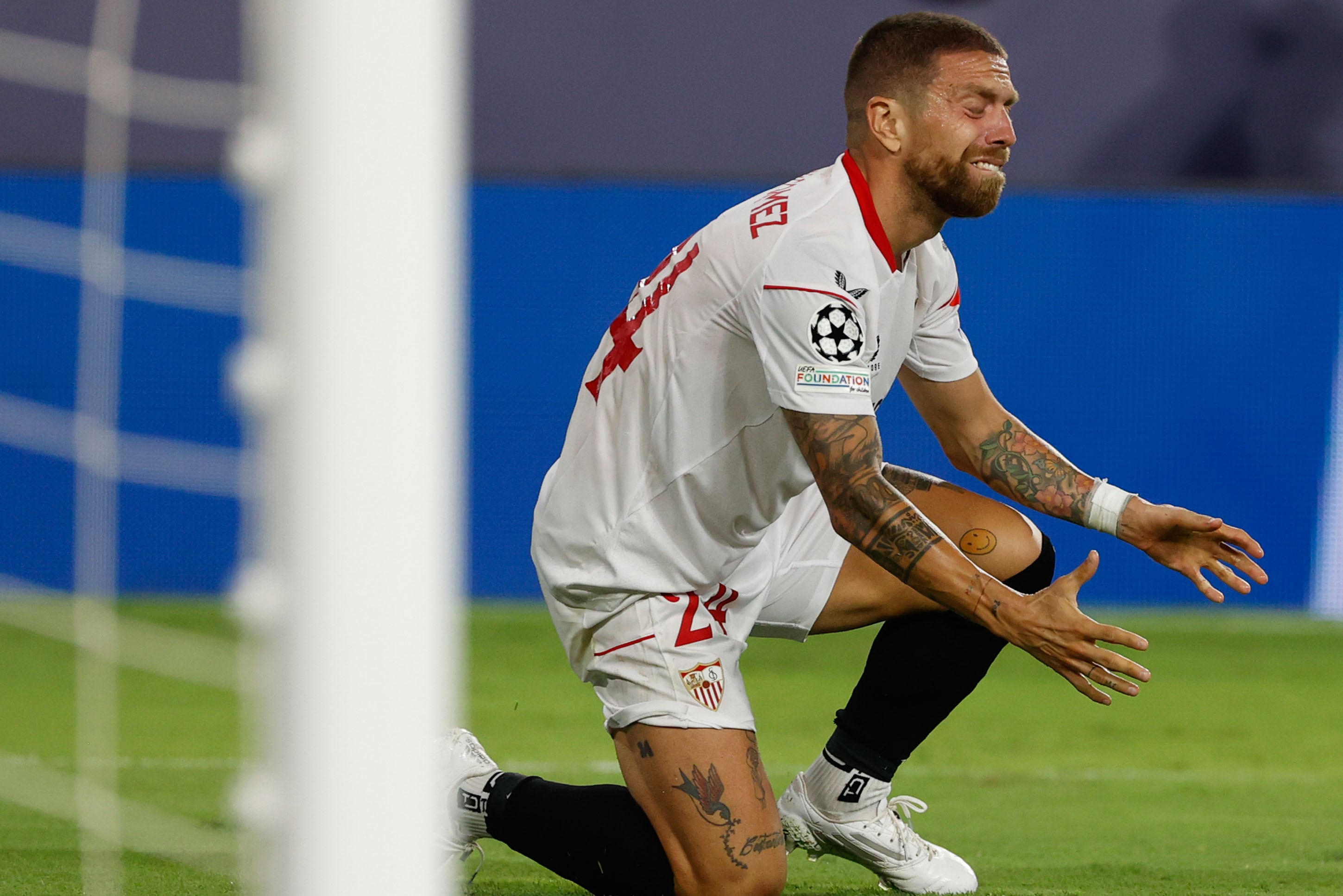 El &#039;Papu&#039; Gómez, durante el primer partido de la fase de grupos de la Champions.