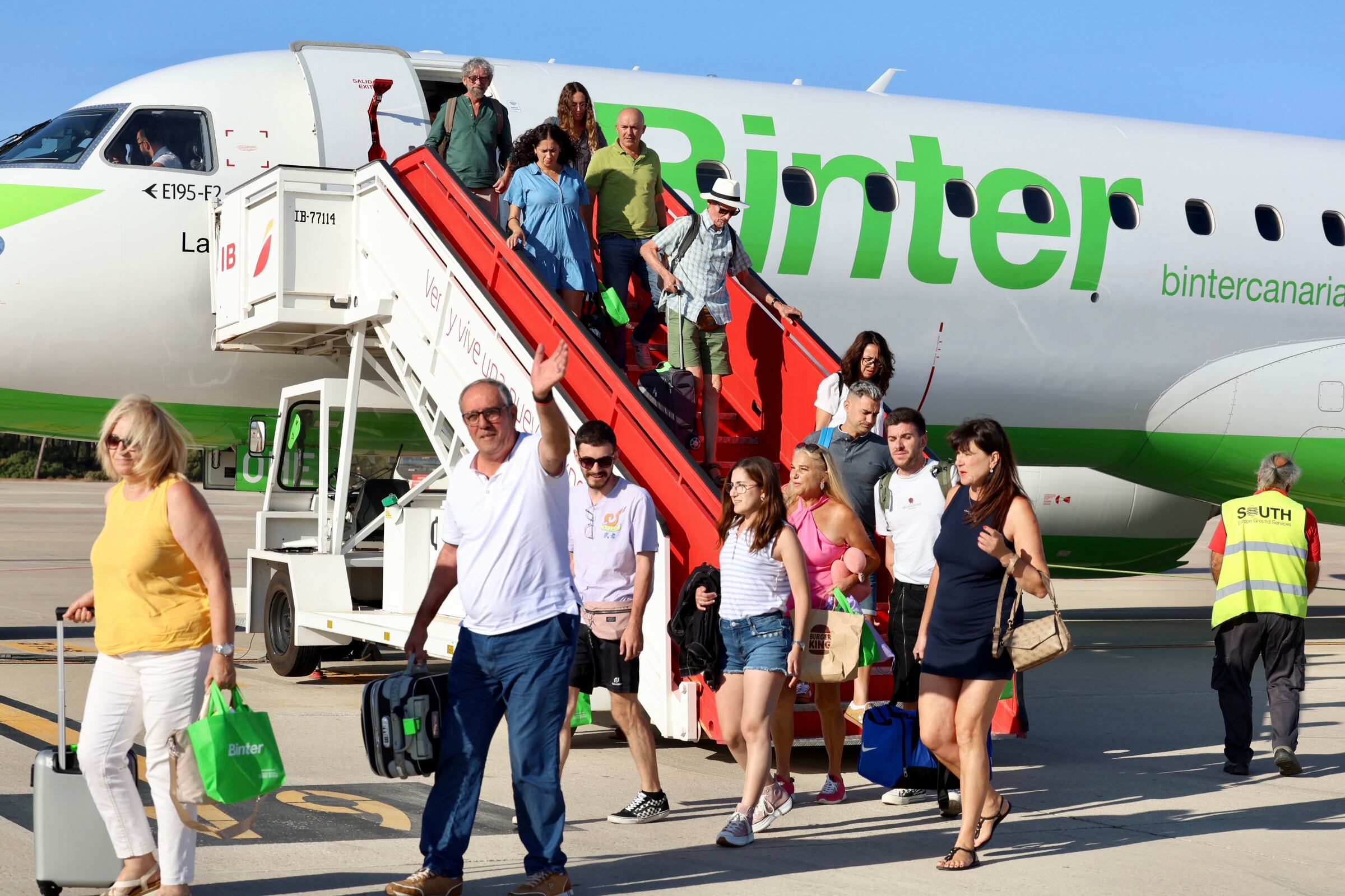 Aterrizaje de Binter en Jerez
