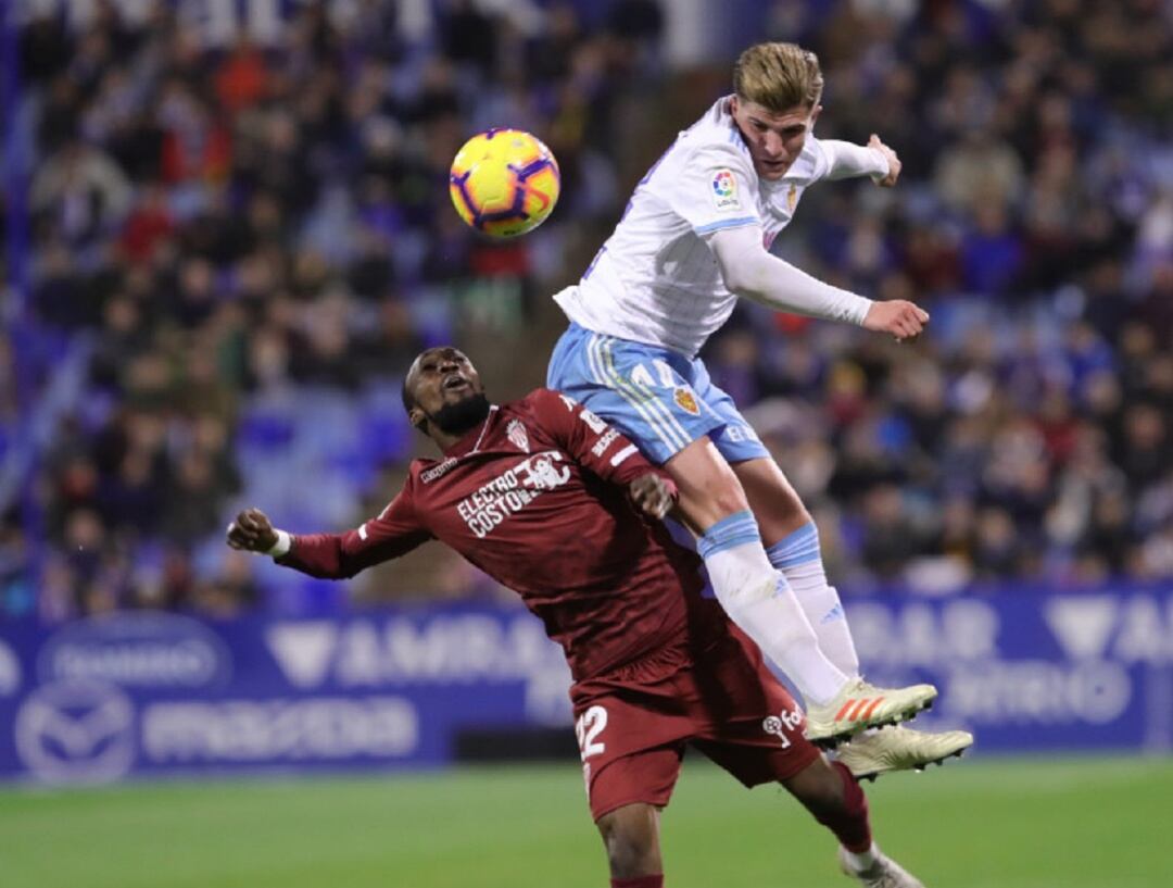 La primera titularidad de Guti, tras su lesión, es una de las pocas buenas noticias que deja el Real Zaragoza