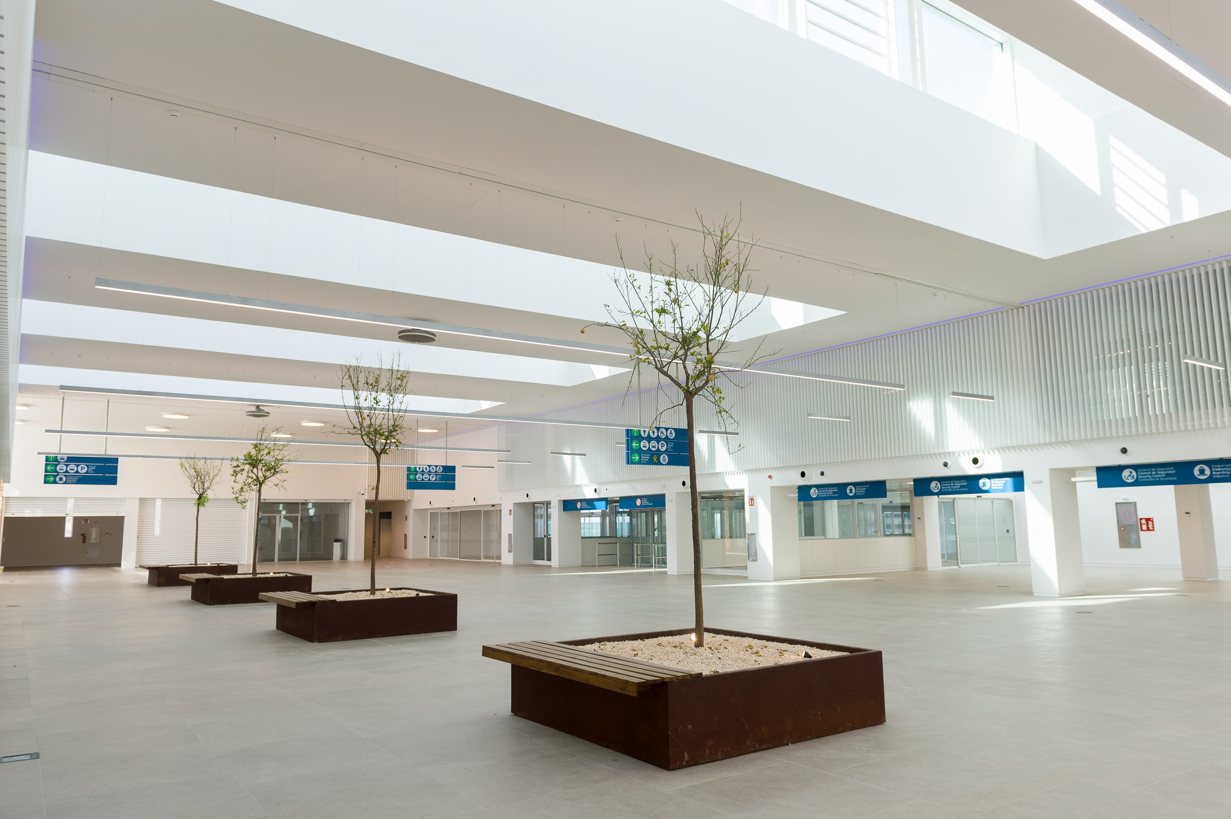 Interior de la nueva Estación Marítima Botafoc (APB)