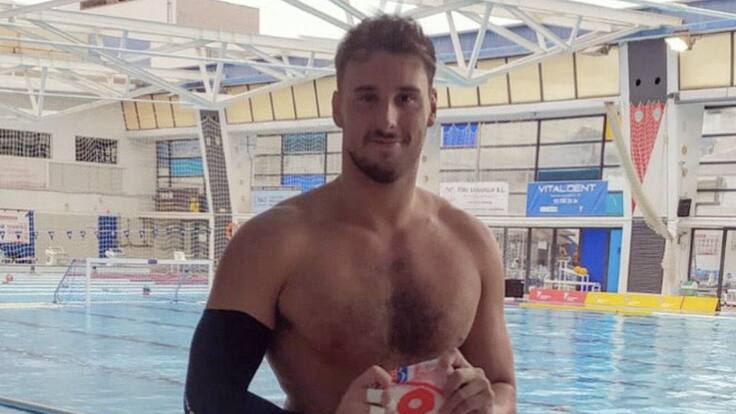 El jugador del CN Terrassa, Víctor Gutiérrez, denúncia l'homofòbia al món de l'esport