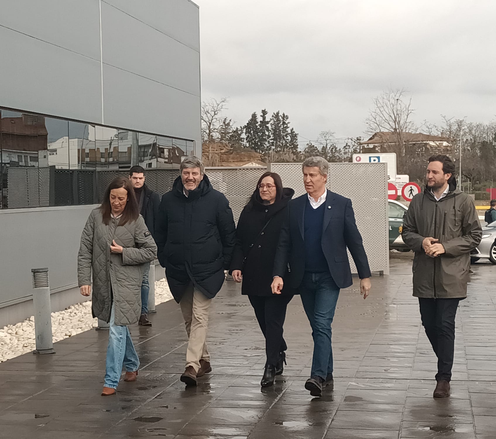 Alberto Núñez Feijoo visita la empresa cárnica Fribin.