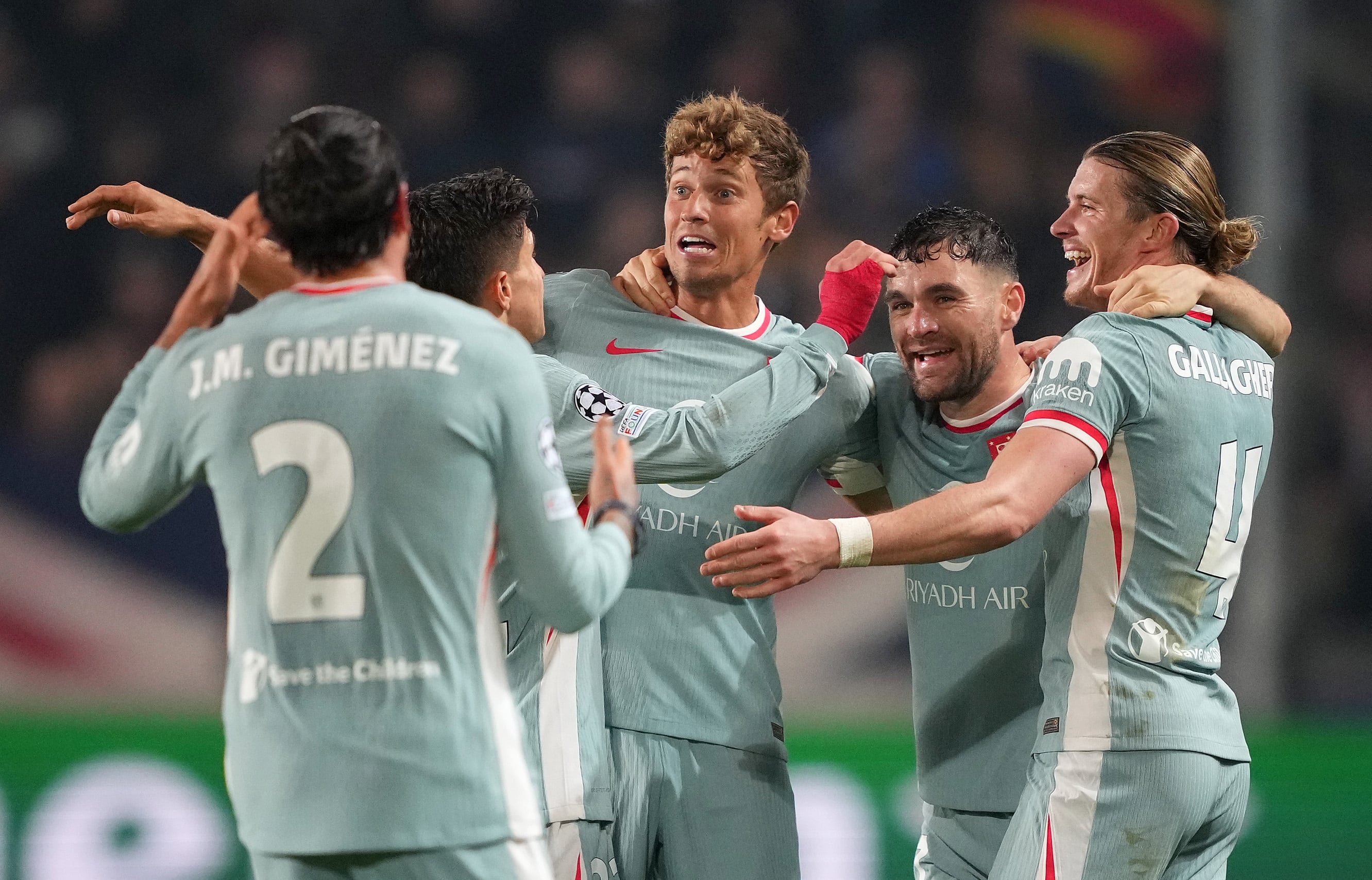 Los jugadores del Atlético de Madrid celebran uno de sus goles ante el Sparta Praga