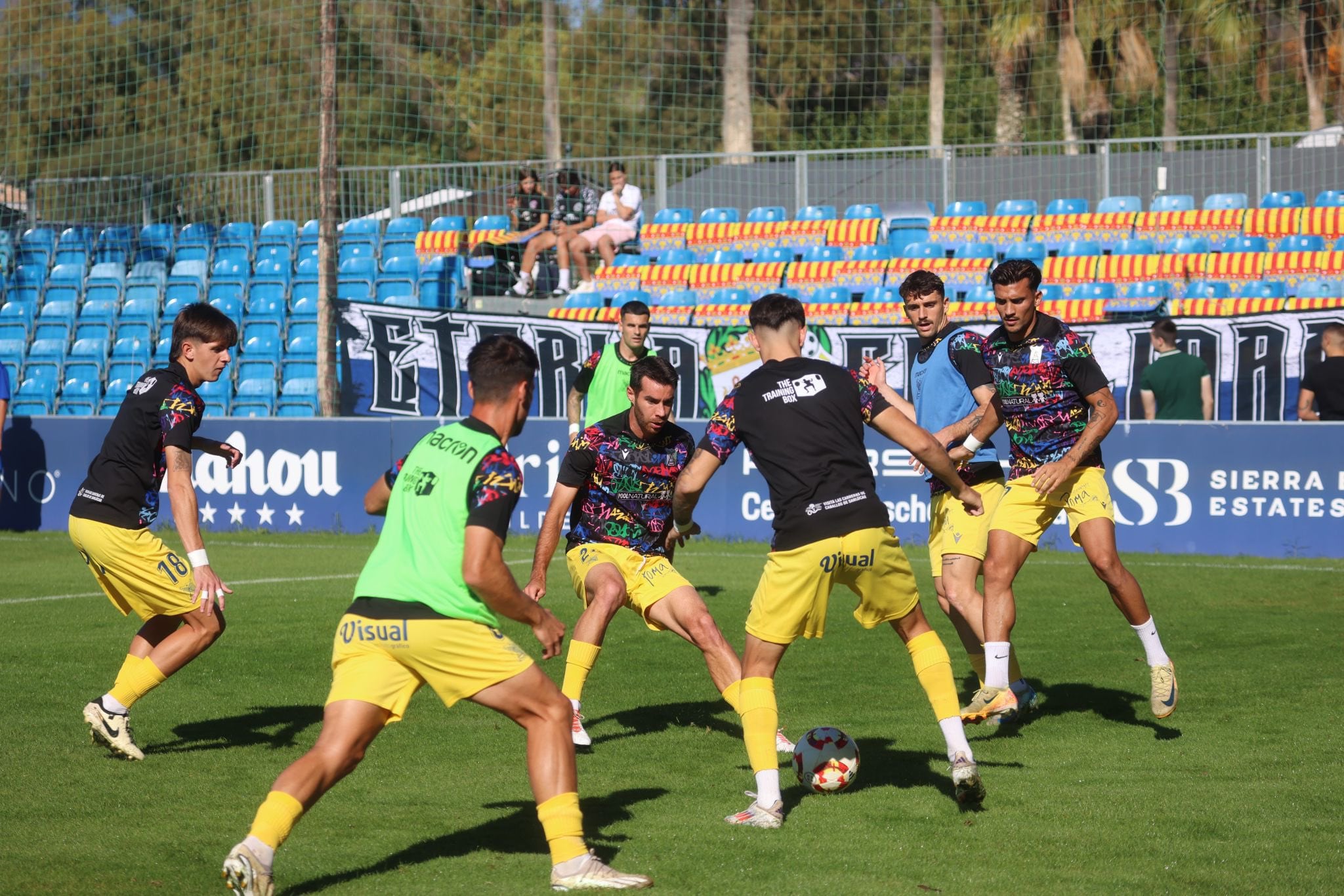 Roger Riera, con el Atlético Sanluqueño