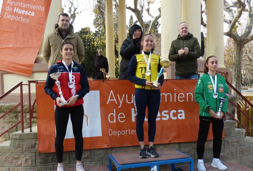 Pódium sub23 femenino del Memorial Alós con Noemí García y Sandra Labarta
