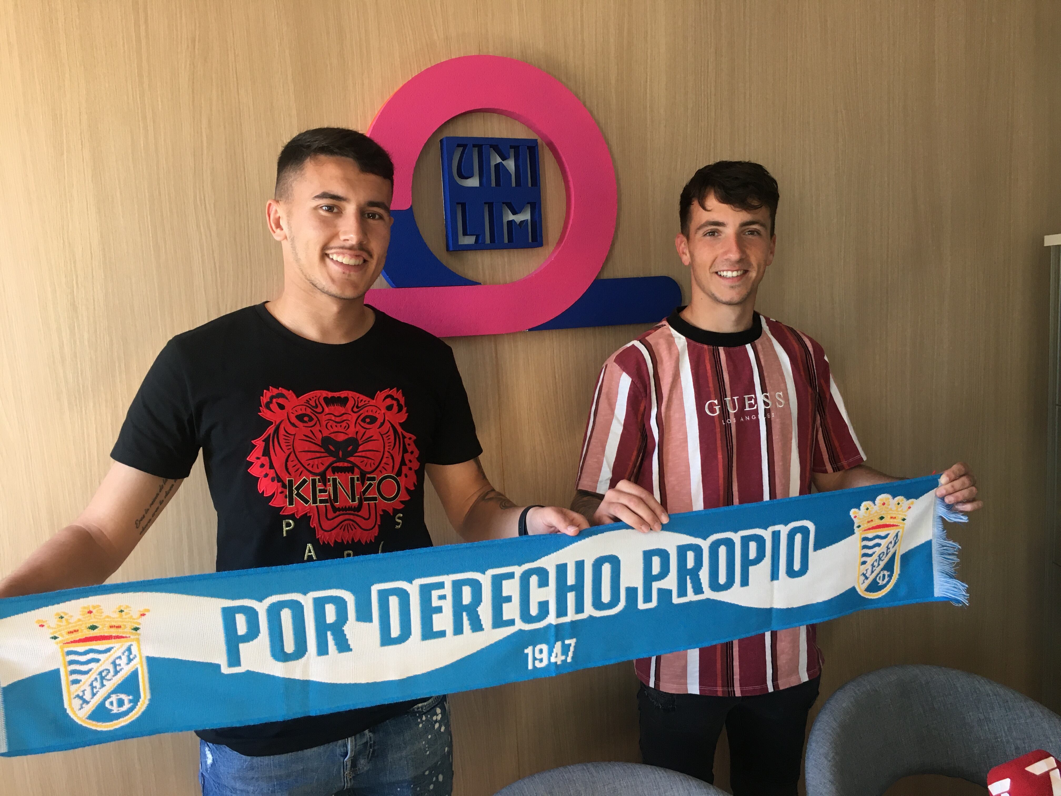 Ramón García junto a Daviti el día de su presentación