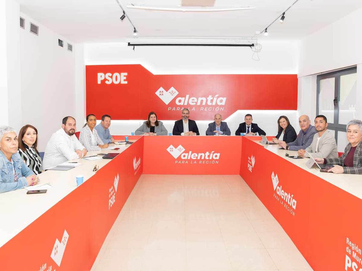Lucas se apoya en sus alcaldes y alcaldesas para ponerse en modo campaña electoral