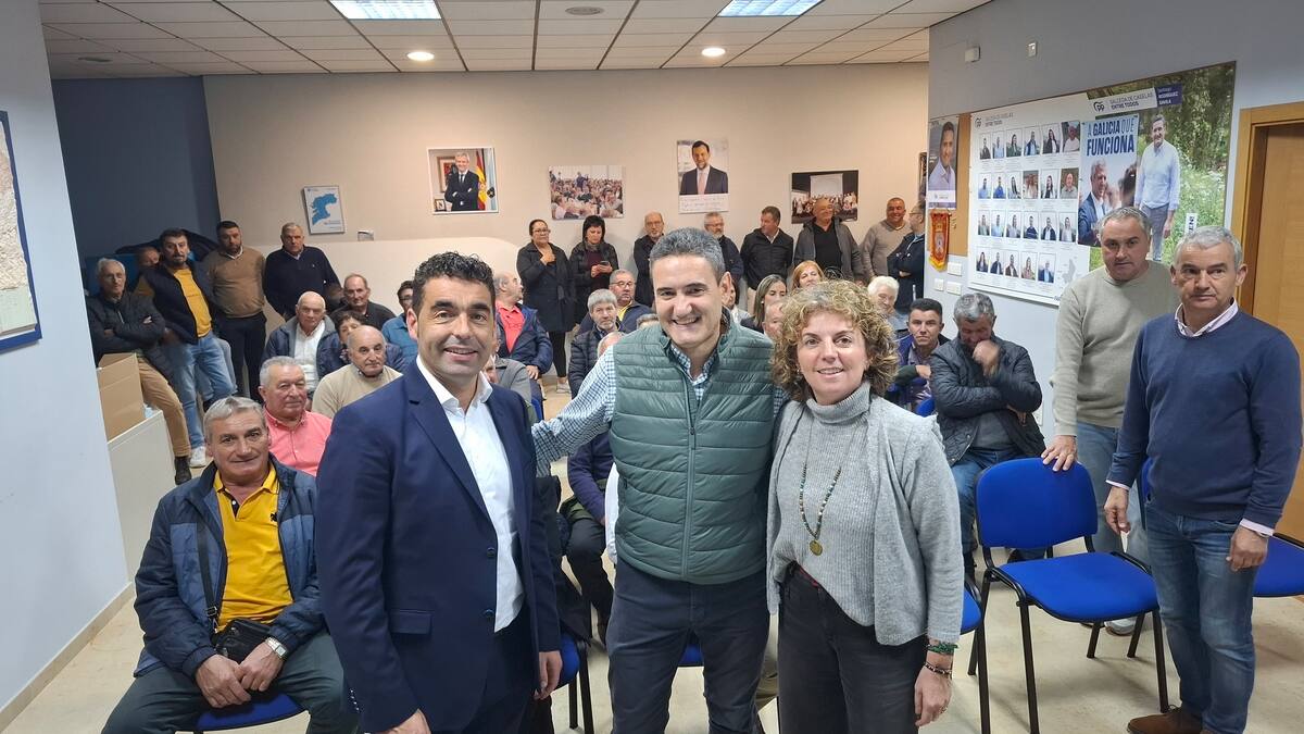 Mix de Luis López y Santiago Rodríguez sobre la manipulación de una fotografía para eliminar al portavoz del PP de Salceda