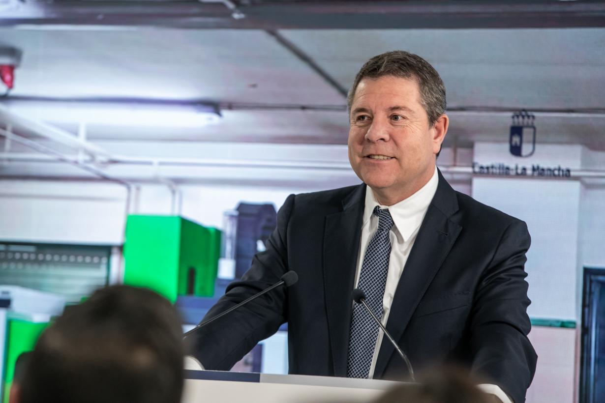 Emiliano García-Page, presidente de Castilla La Mancha, ha inaugurado la reforma del Centro Integrado de Formación Profesional Virgen de Gracia de Puertollano