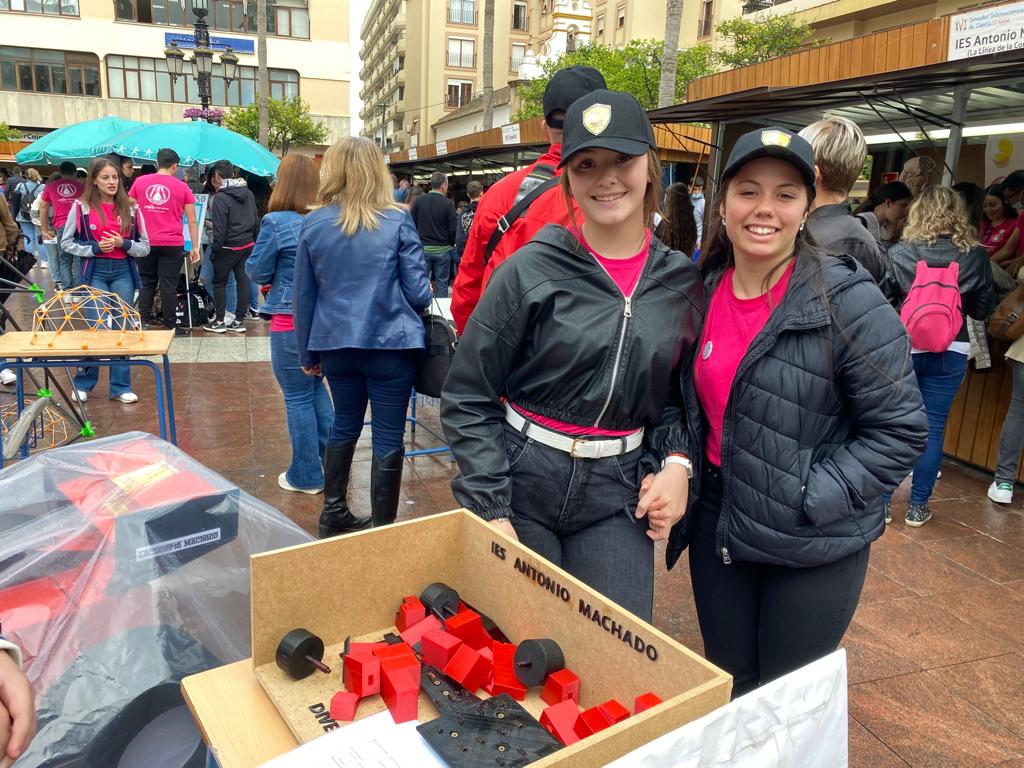 Alumnas IES. Antonio Machado La Línea. Diverciencia