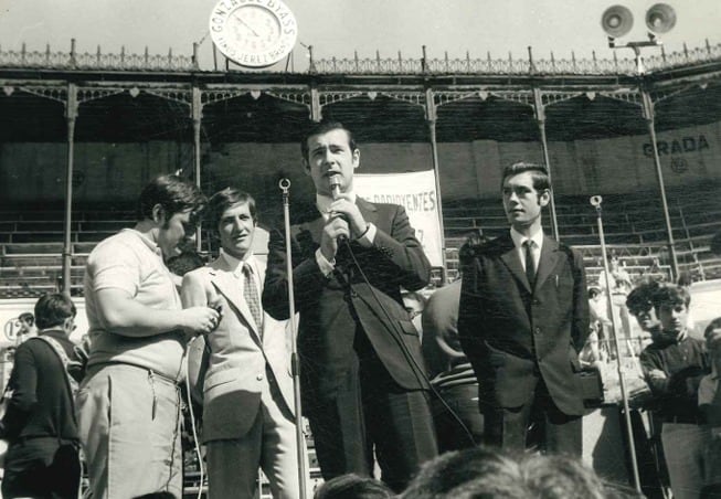 Carlos Vergara, durante una intervención en la plaza de toros de Jerez