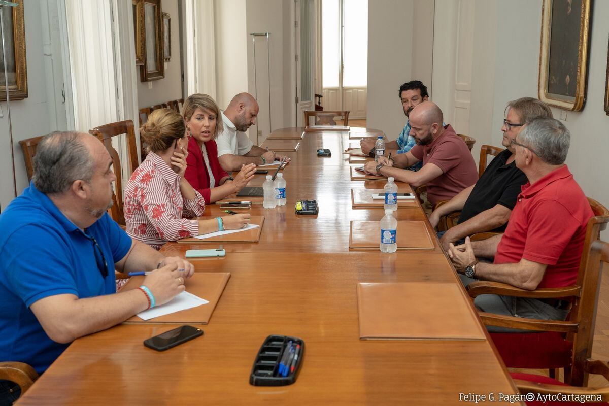 Reunión con el comité de empresa de Lhicarsa