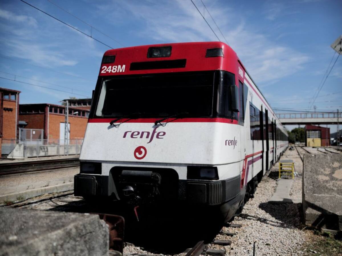 Renfe suprime 155 trenes en víspera del puente