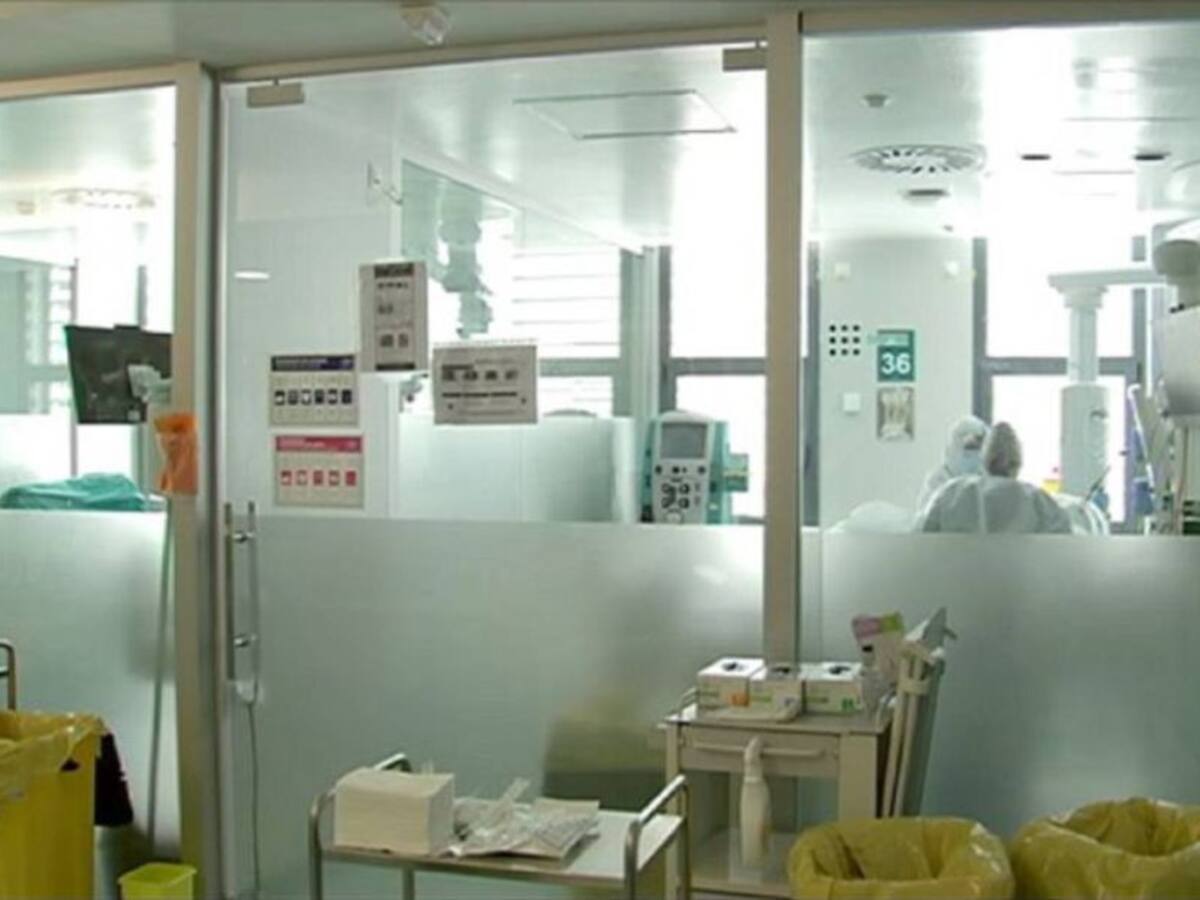 "Las UCI están prácticamente al límite y se espera una subida de ingresos por las celebraciones navideñas"