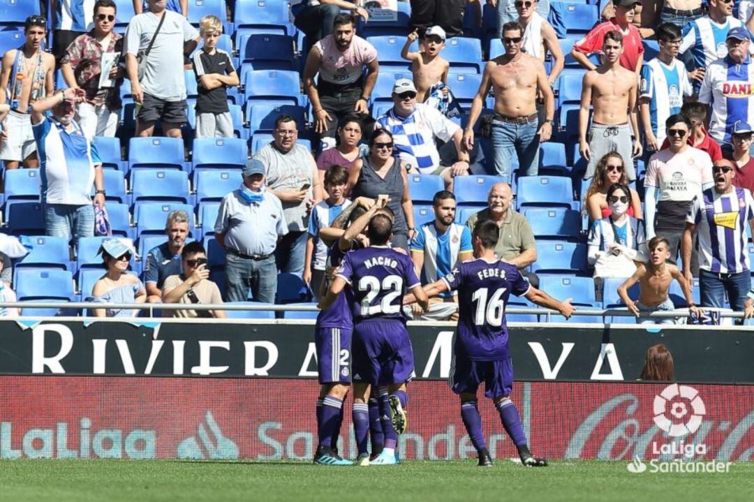 El Real Valladolid celebra el tanto