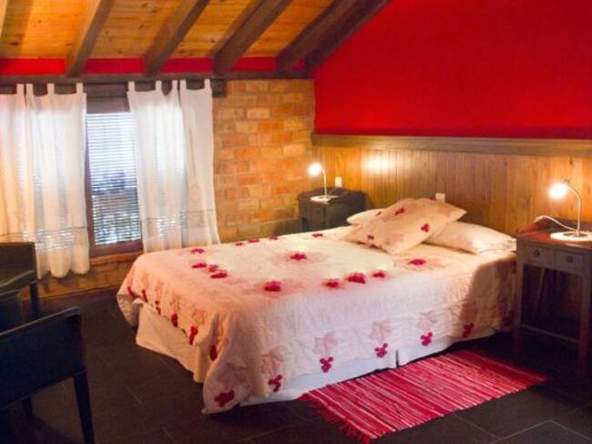 Imagen de uno de los dormitorios de este establecimiento rural