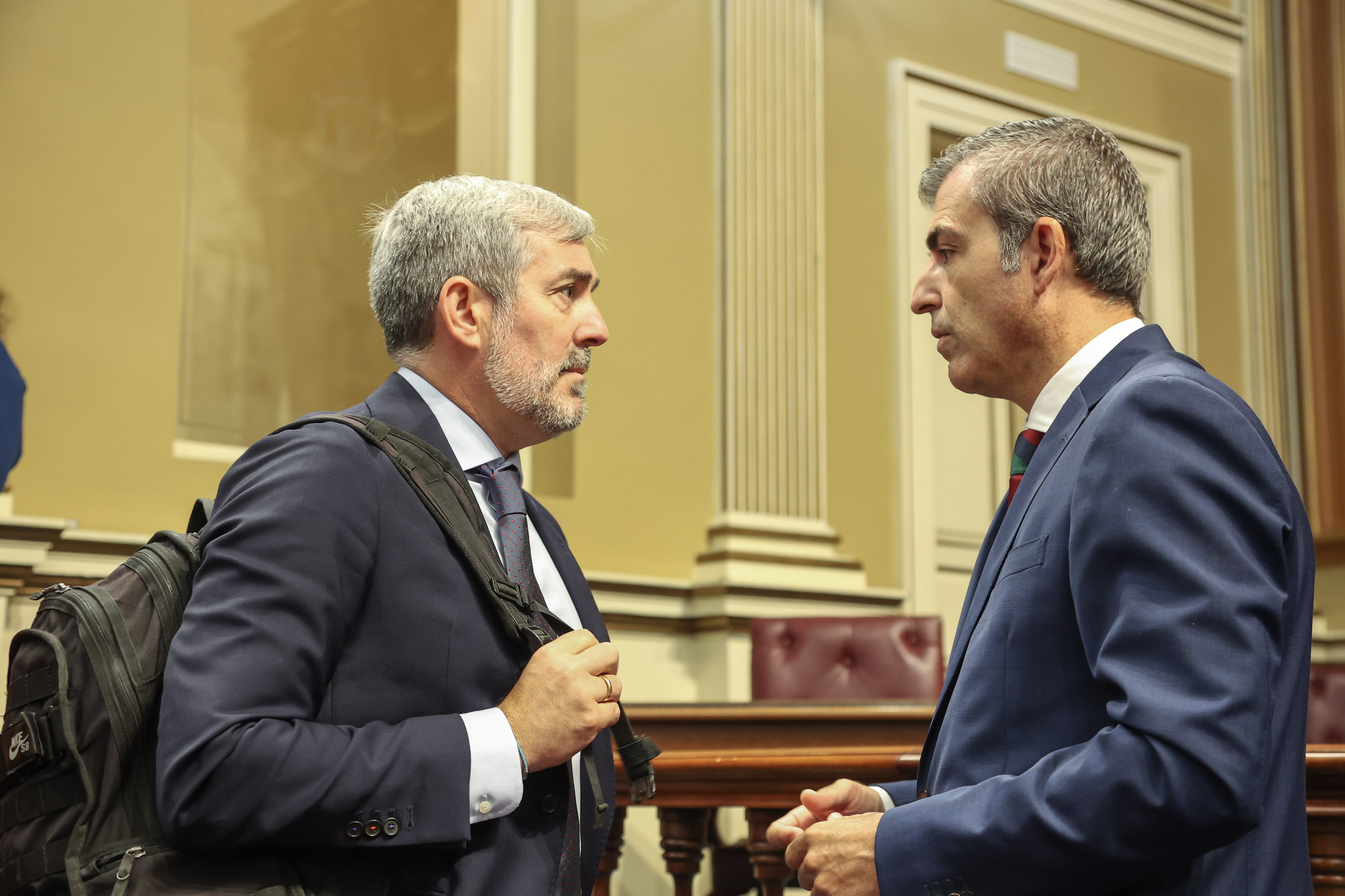Fernando Clavijo (cc) y Manuel Domínguez (PP), presidente y vicepresidente del Gobierno de Canarias