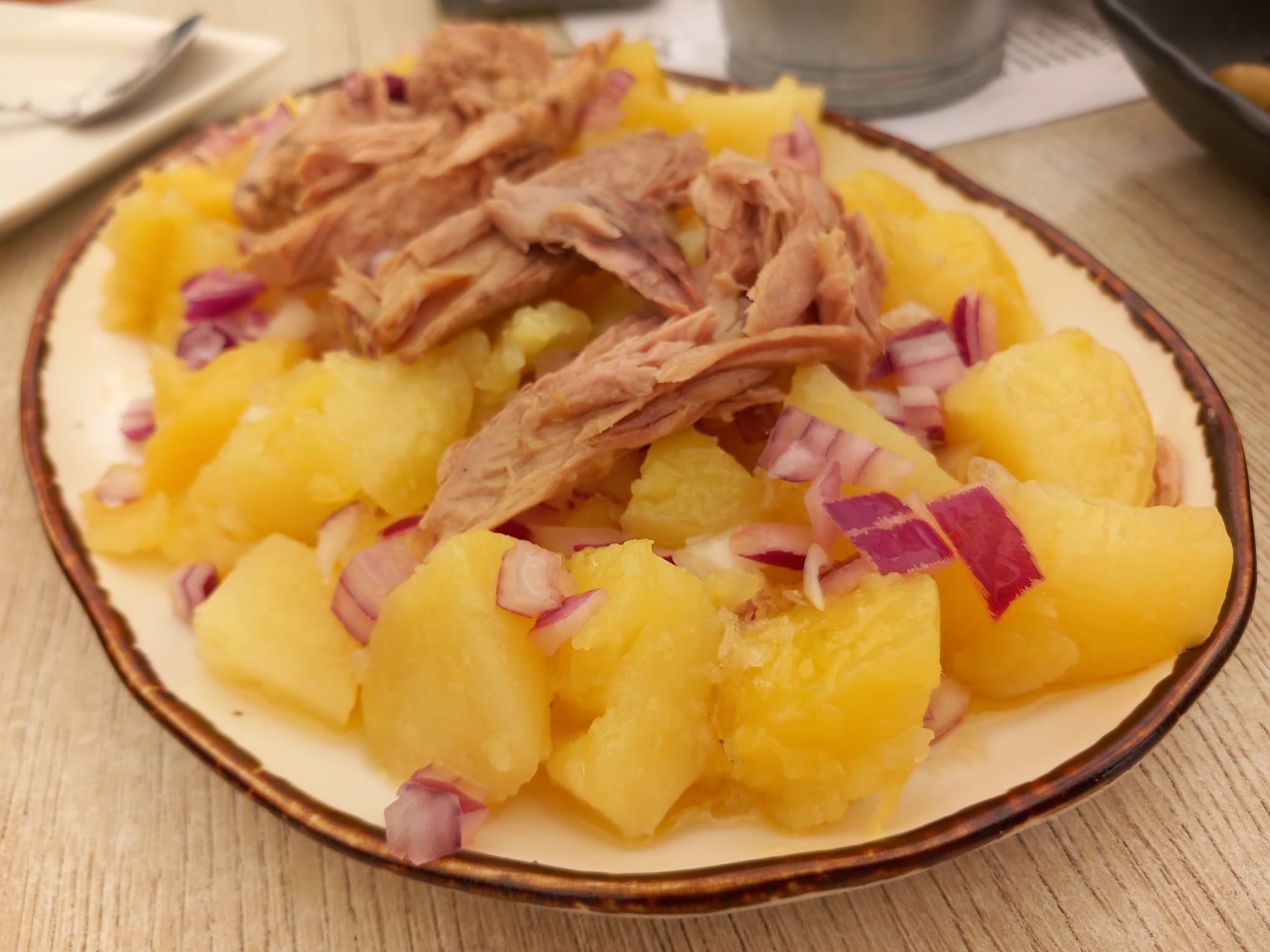 Papas aliñás con melva