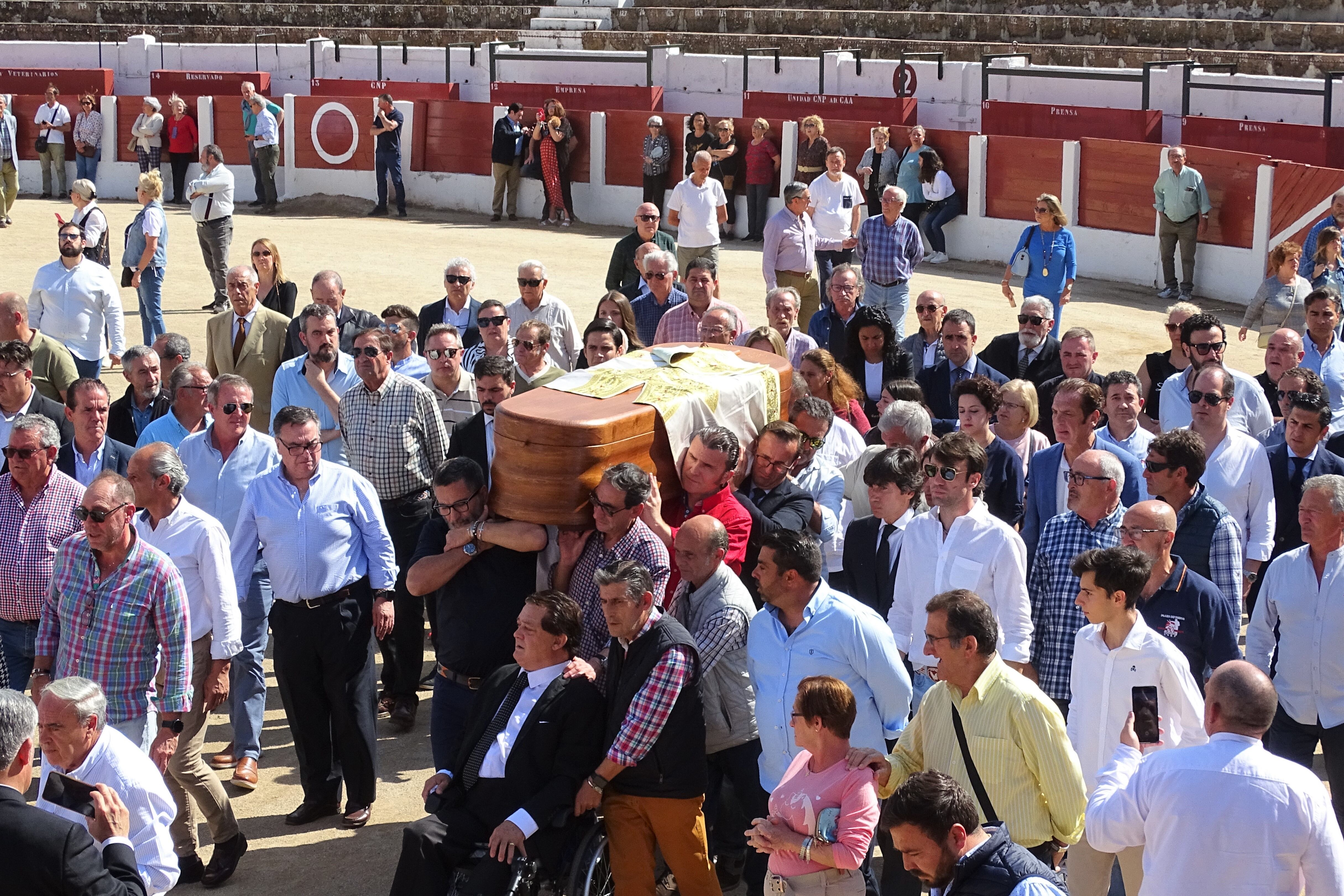 Despedida del diestro linarense José Fuentes, en la Plaza de Toros de Santa Margarita.