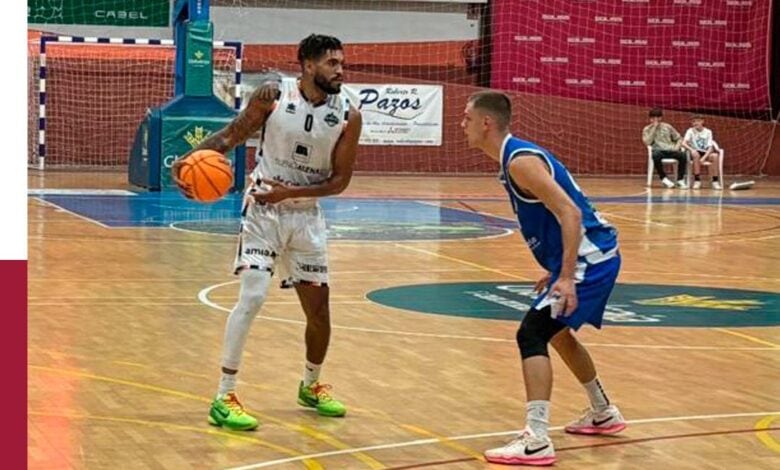 Partido entre el CB Socuéllamos y el Albacete Basket