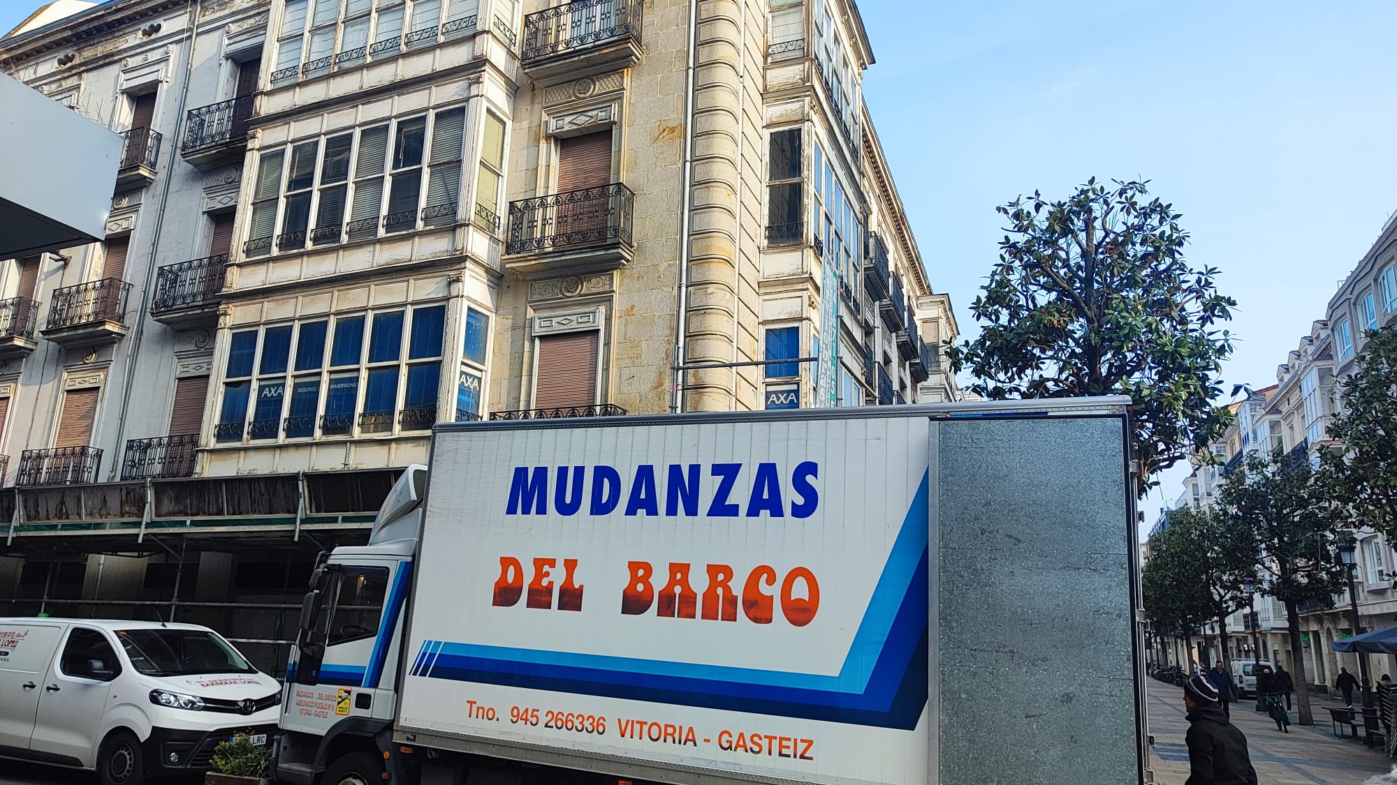 El conflicto en el edificio de Dato 20 se ha desbloqueado