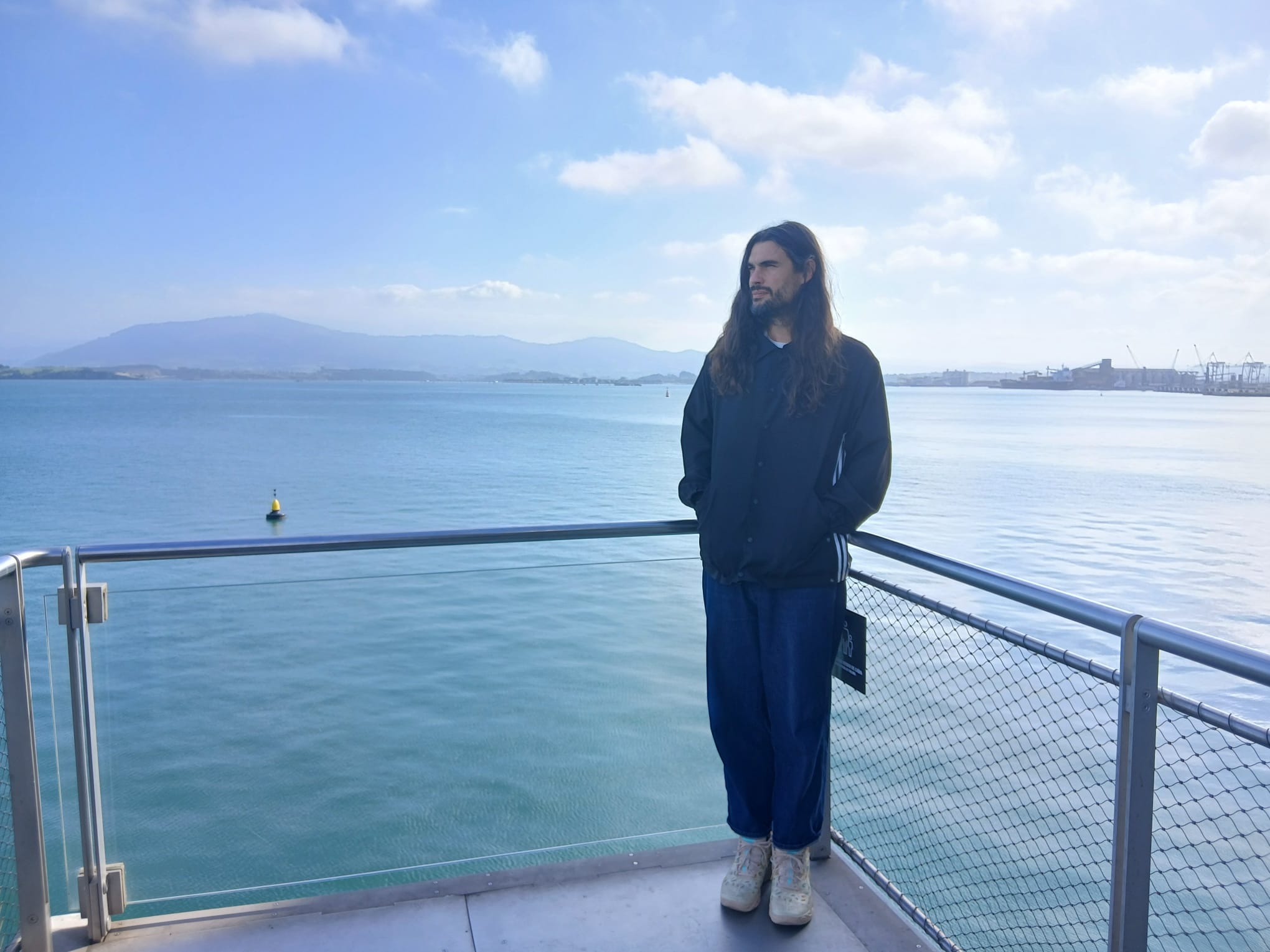 Oliver Laxe director del largometraje &#039;Sirât&#039; en el Centro Botín de Santander.