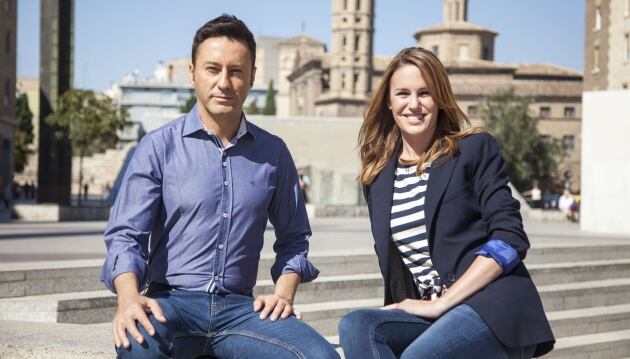 Los presentadores Jesús Nadador y Blanca Liso