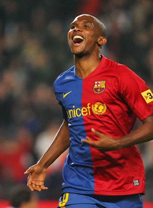 Eto&#039;o celebra un gol con la camiseta del Barça