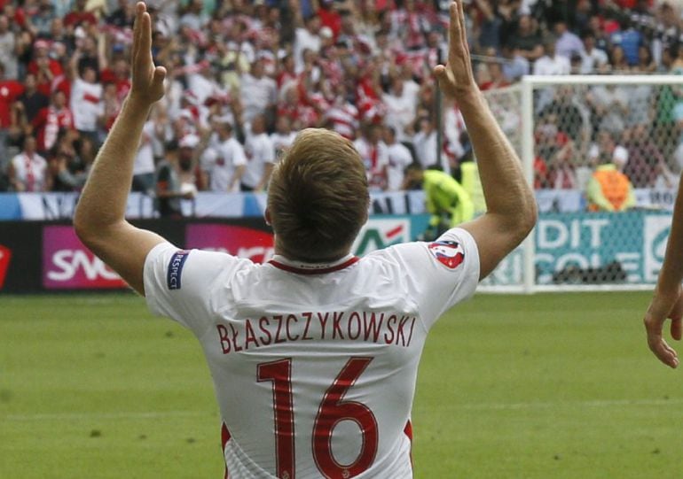 Polonia celebra el gol ante Suiza