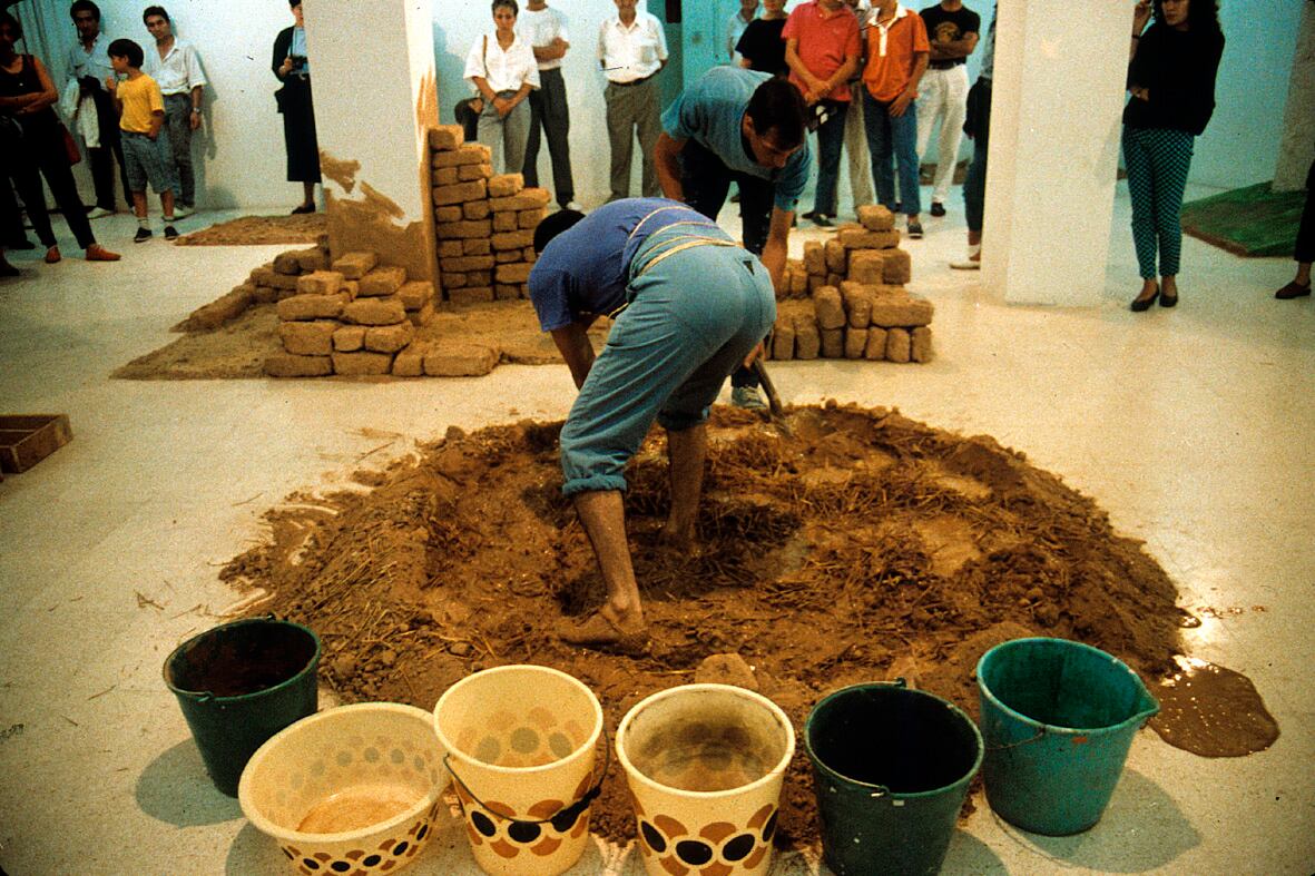 Una de las exposiciones realizadas en el espacio A Ua Crag: ADOBE