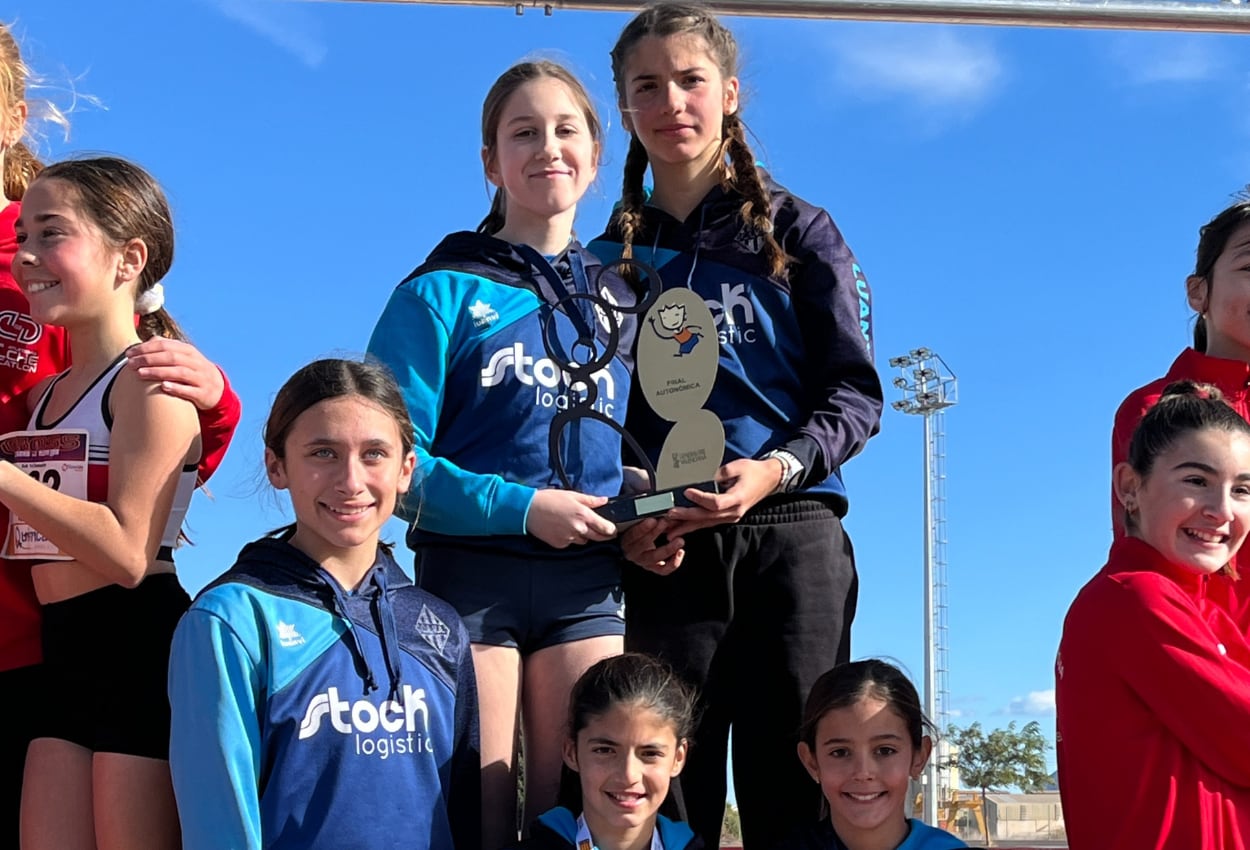 Atletas del CAVA Ontinyent-Stocklogistic en el Campeonato Autonómico de campo a través