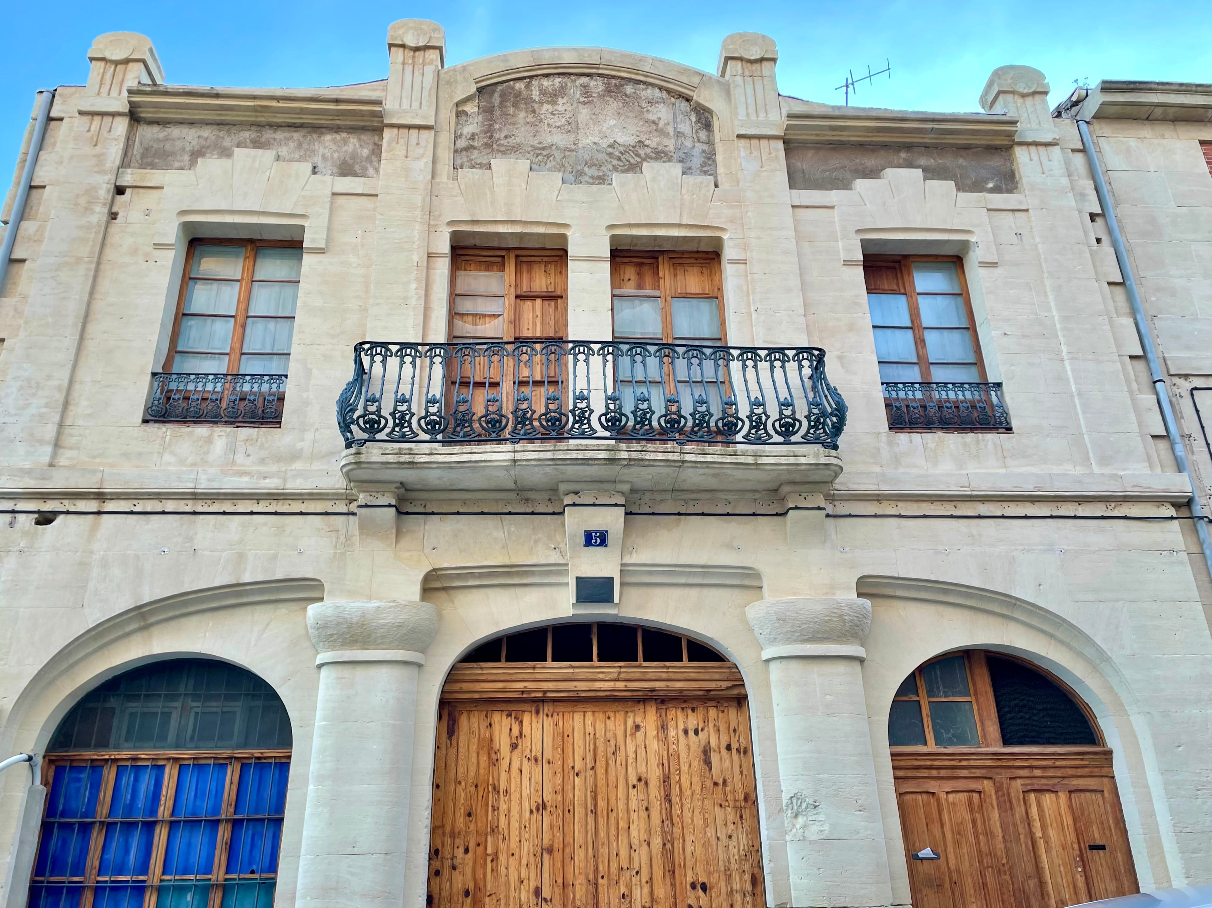 Edificio del CDTi de Alcoy en la isla de Rodes