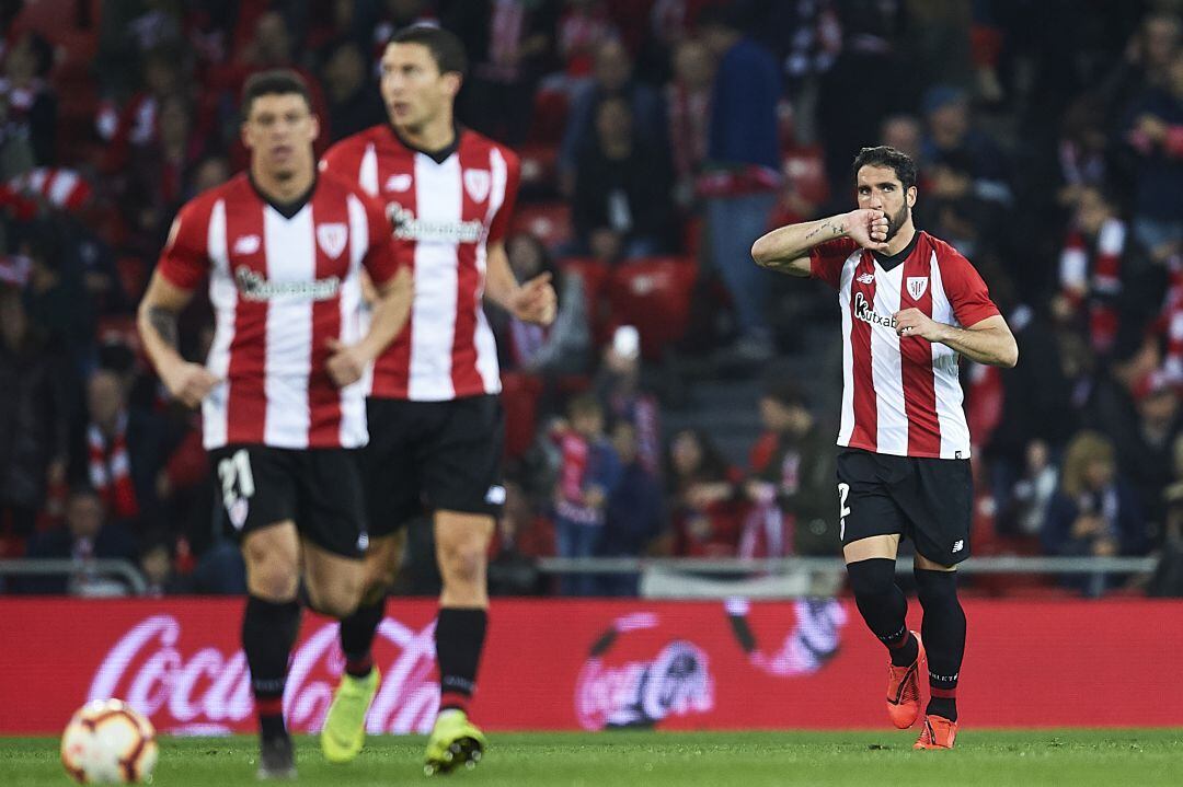 Raúl García celebra el gol que da la victoria al Athletic ante el Éibar