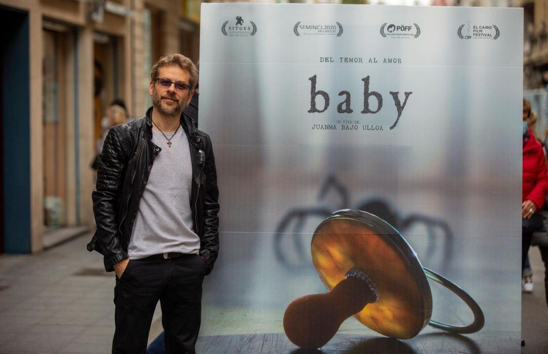 El director Juanma Bajo Ulloa presenta en Vitoria su última película, &quot;Baby&quot;  