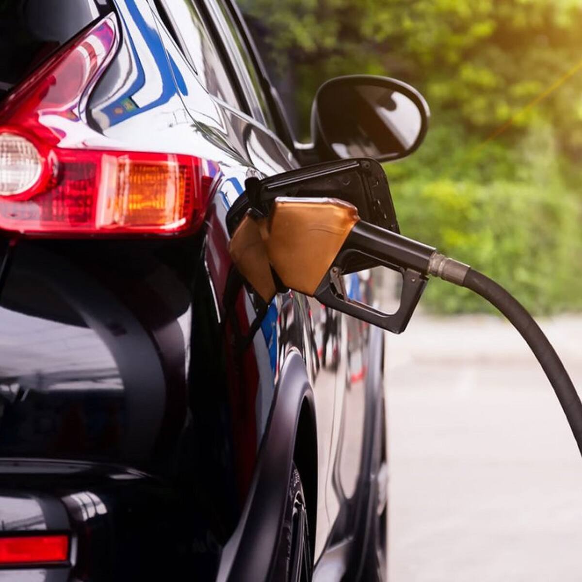 Todos los carburantes superarán los 2 euros el litro en Cantabria