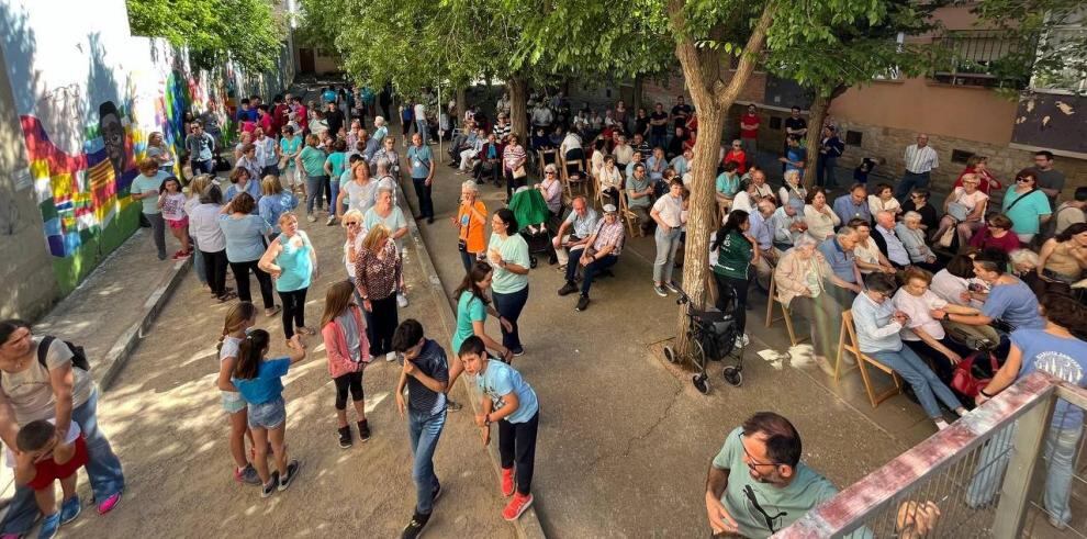 Baile en el Hogar de Mayores del IASS en Huesca